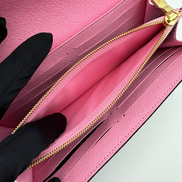 Louis Vuitton Limited Edition 2023 Christmas Vivienne Xmas Damier Ebene Pattern - Picture 10 of 12